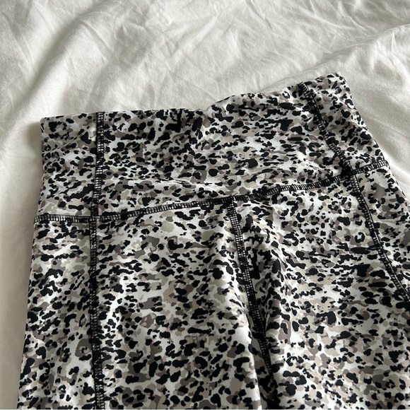 5/$20 Jessica Simpson Sportswear Womens Amber High Rise shorts - Picture 5 of 6